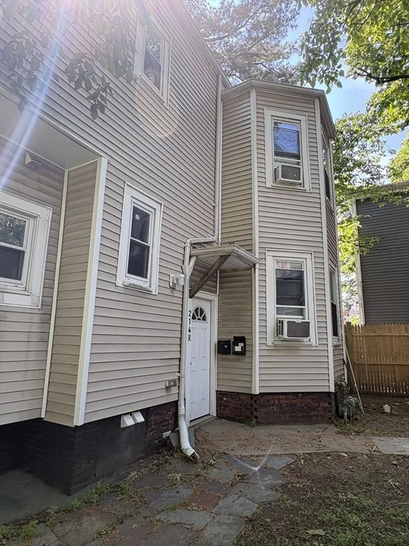 214R Harvard St, Central Square