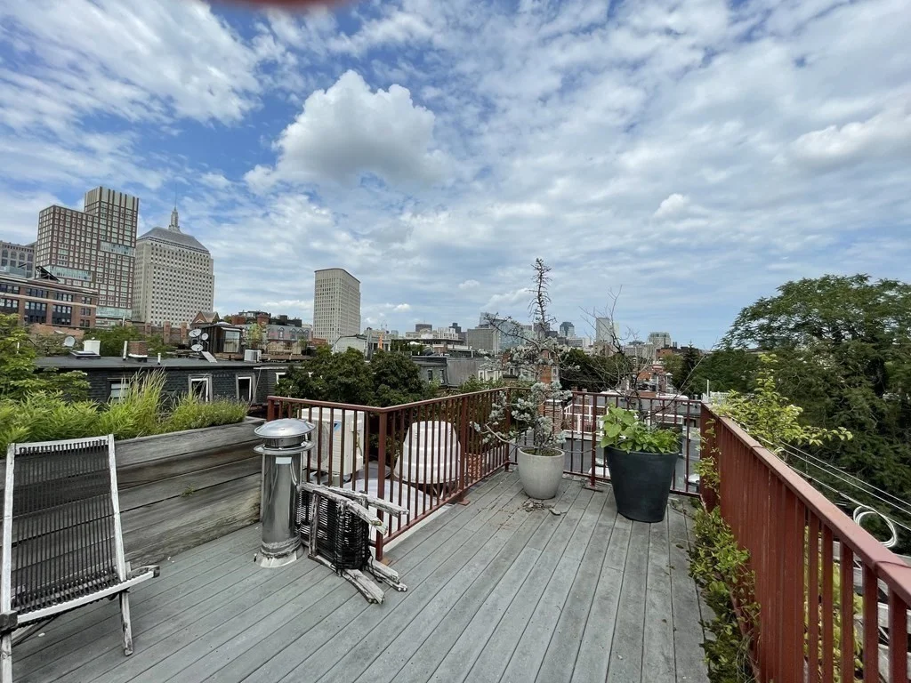 33 Lawrence St, South End