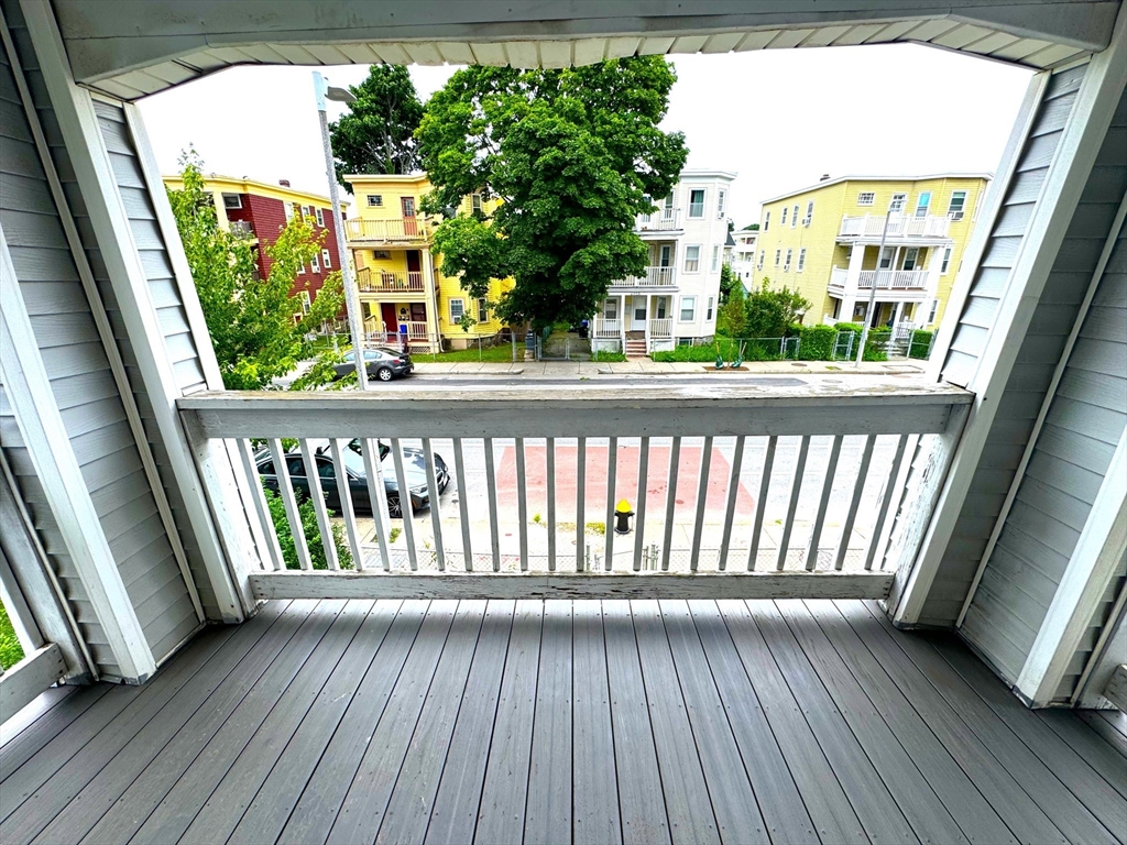 4057 Washington St, Roslindale