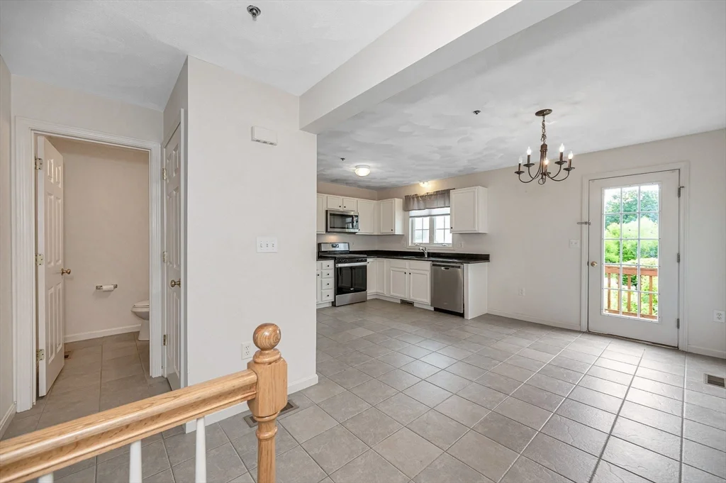 42 Rogers St, Tewksbury