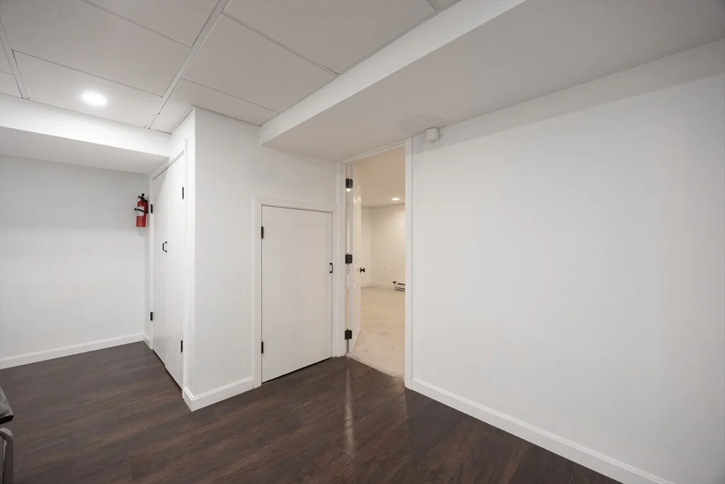 22 Suffolk Rd, Sharon