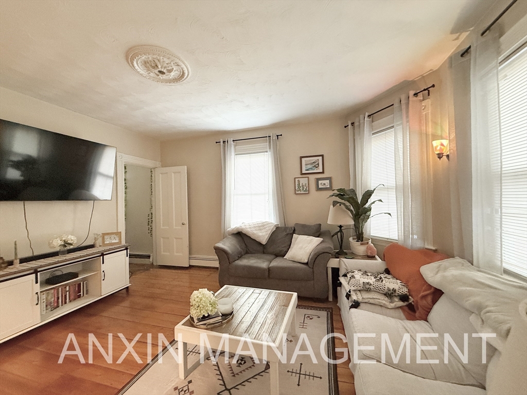 14-16 Allen St, Inman Square