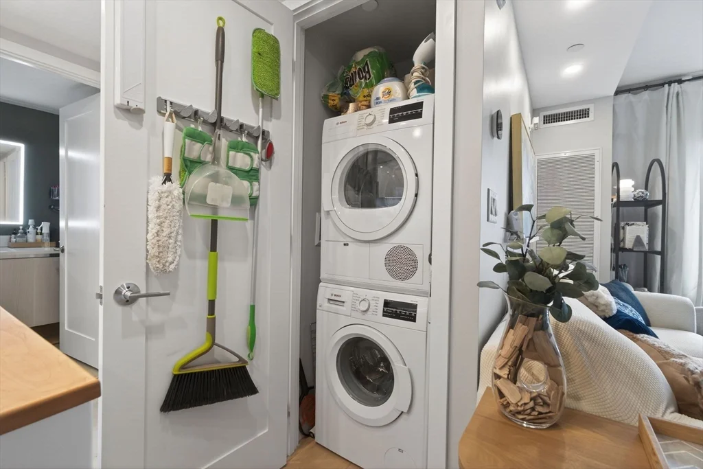 932 Broadway St, Chelsea