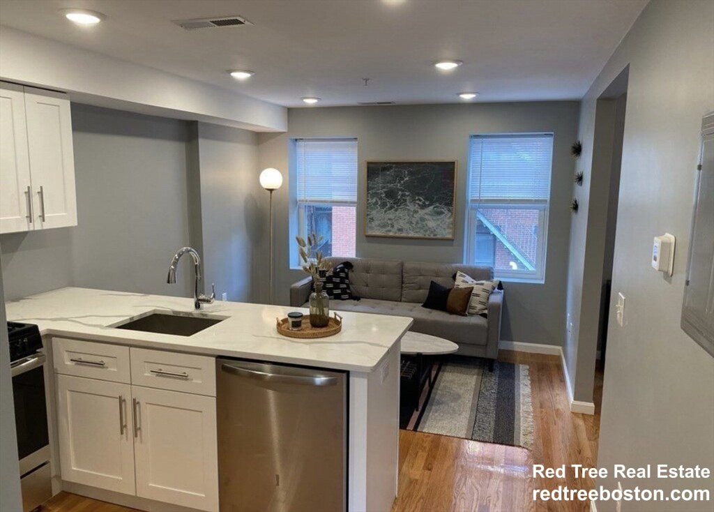 13 Wiget St, North End