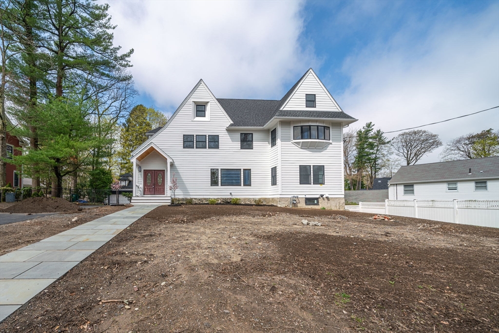 653 Chestnut St, Newton