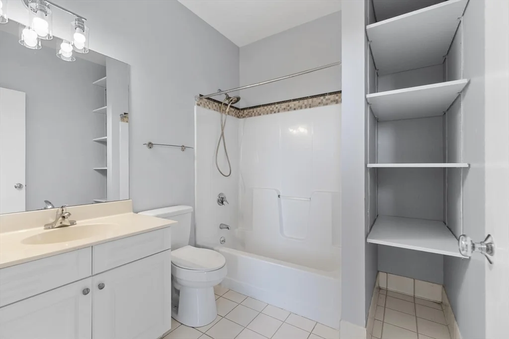 72 Ashland St, Malden