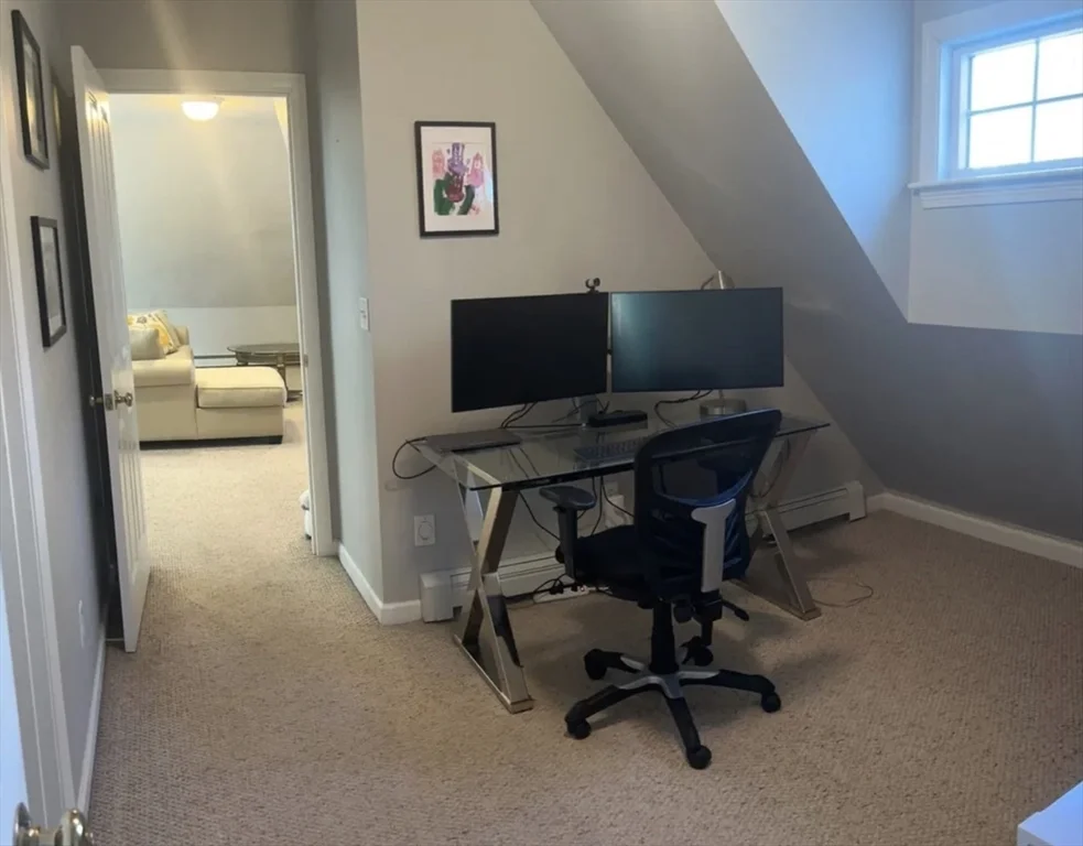 21 Shubert Rd, East Weymouth