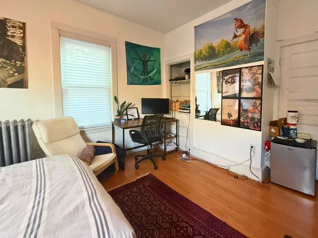 34 Cherokee, Mission Hill