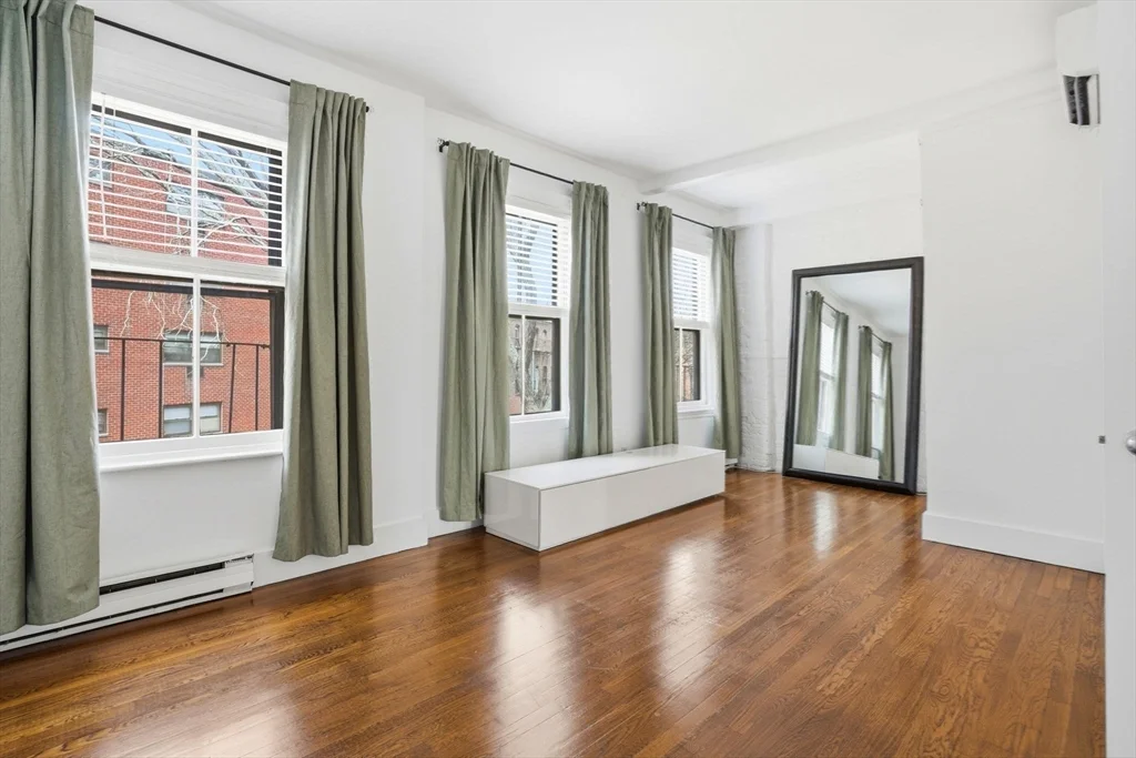 191 Warren Ave, South End