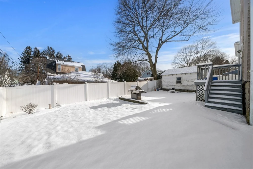 22 Leonard St, Woburn