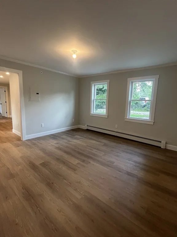 100 Main St, Hopkinton