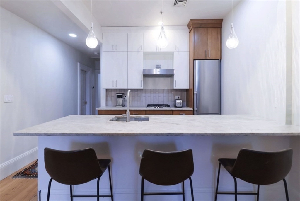 85 Saint Botolph St, Back Bay