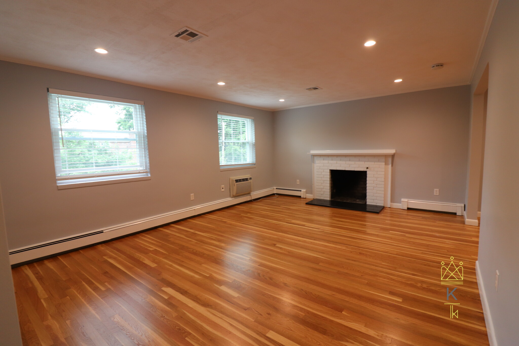 72 Louise Rd, Chestnut Hill