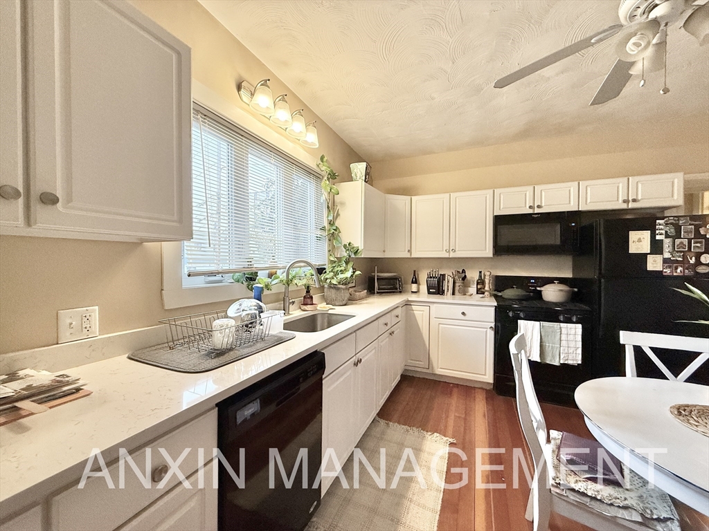 14-16 Allen St, Inman Square