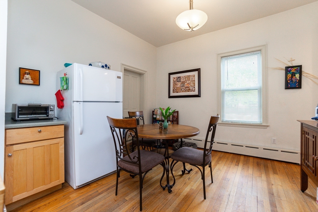 101 Central Ave, Newtonville