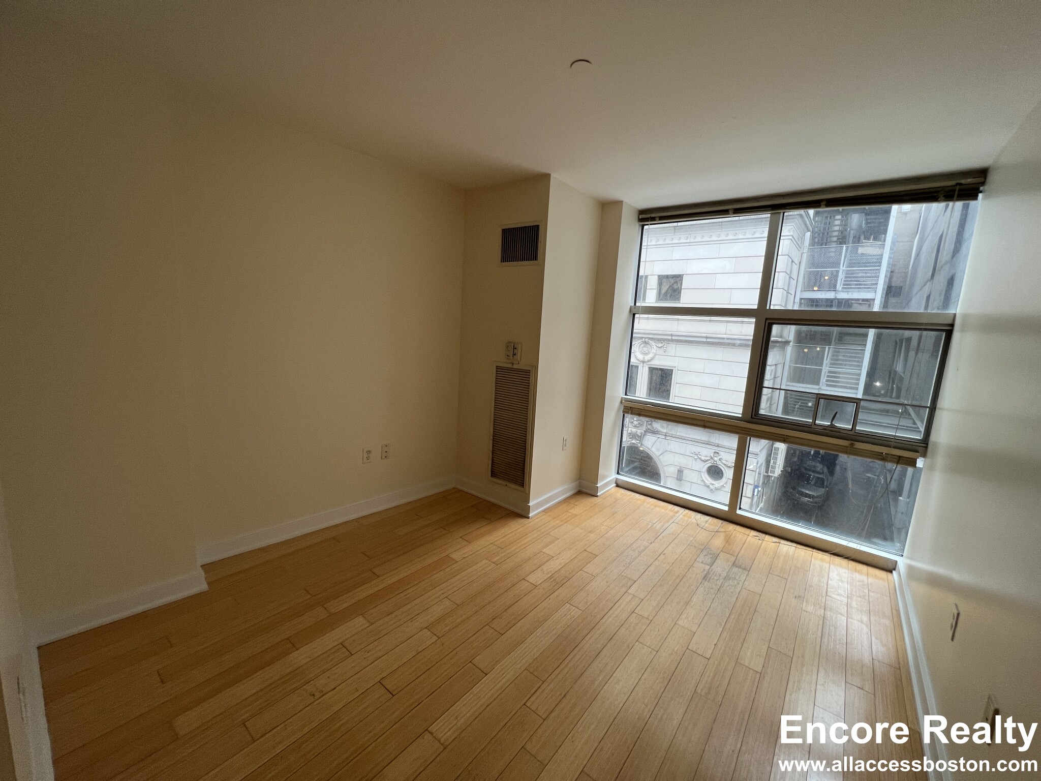 40 Boylston St, Downtown