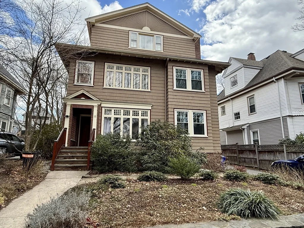 15 Stetson St, Coolidge Corner
