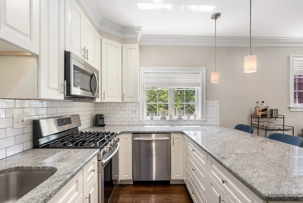 3 Monmouth St, East Boston