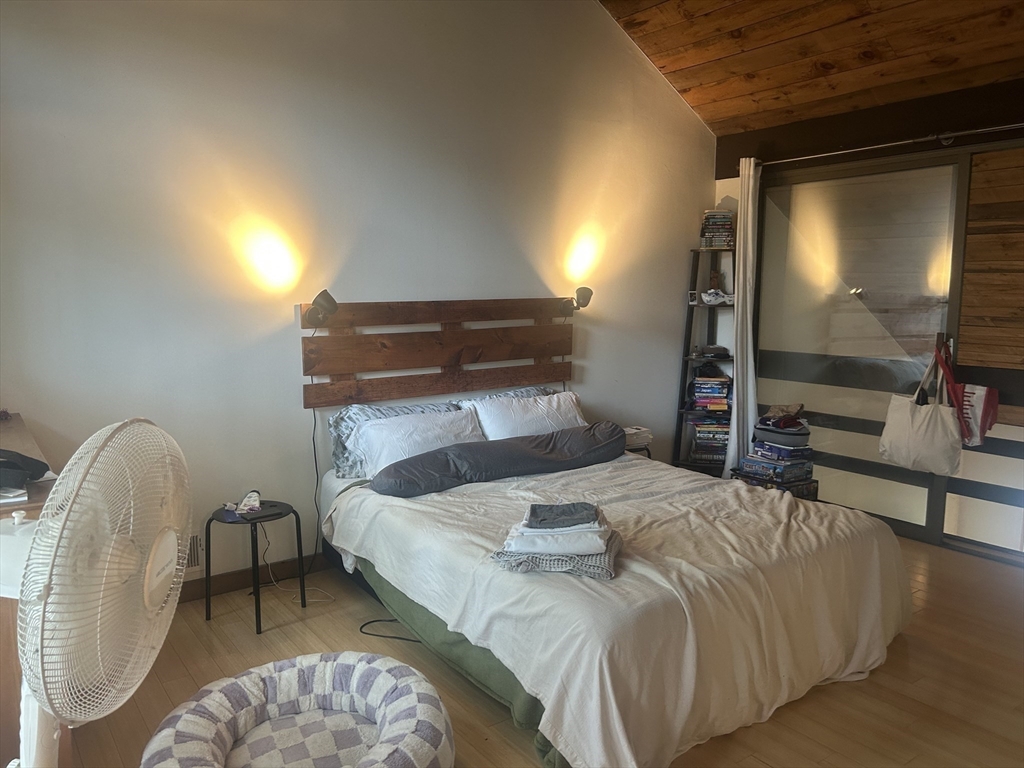 11 Lilac, Wellington-Harrington