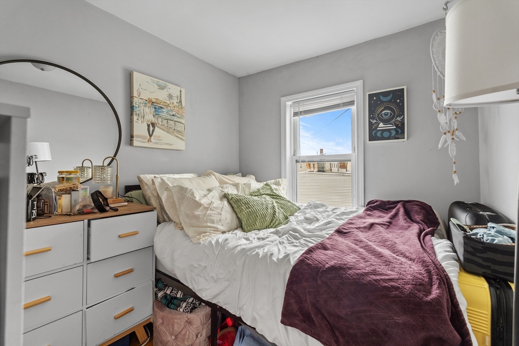 180 W 8th, South Boston