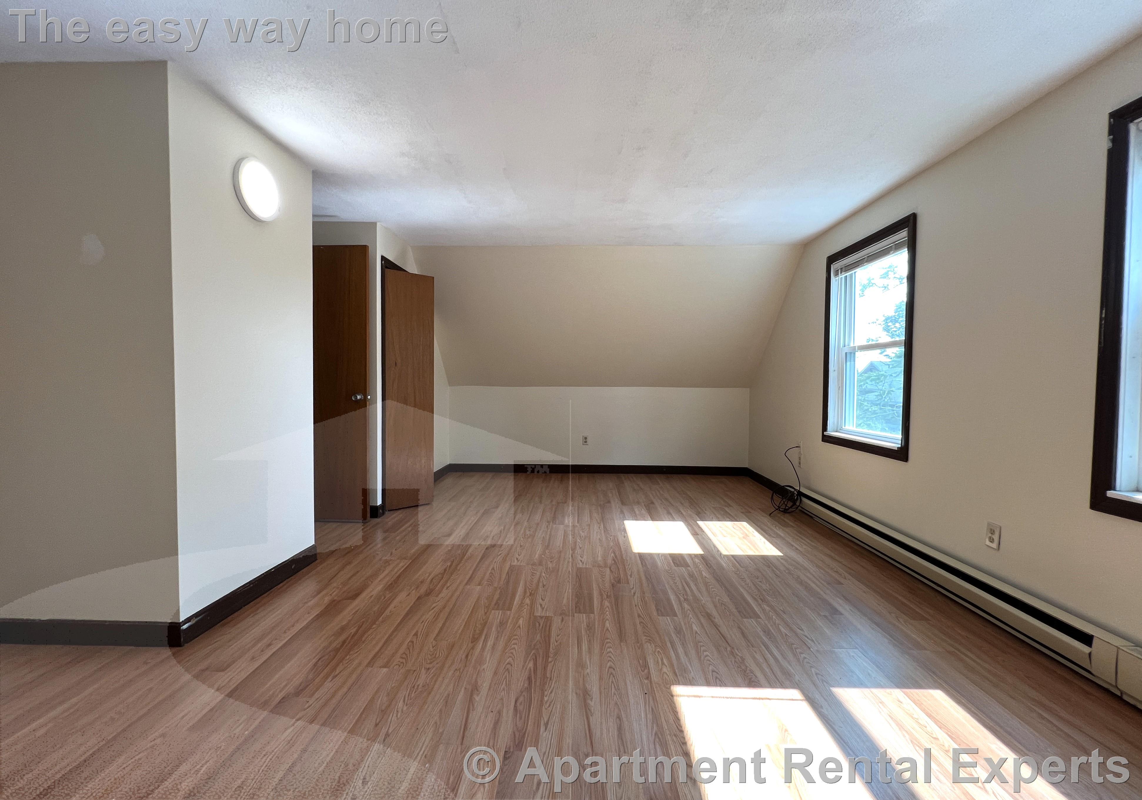 41 Hancock Ave, Tufts