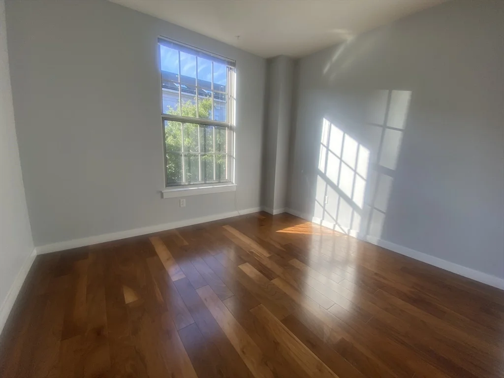 45 1st Ave, Charlestown