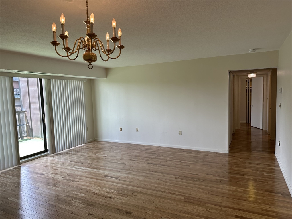 402 Paradise Rd, Swampscott