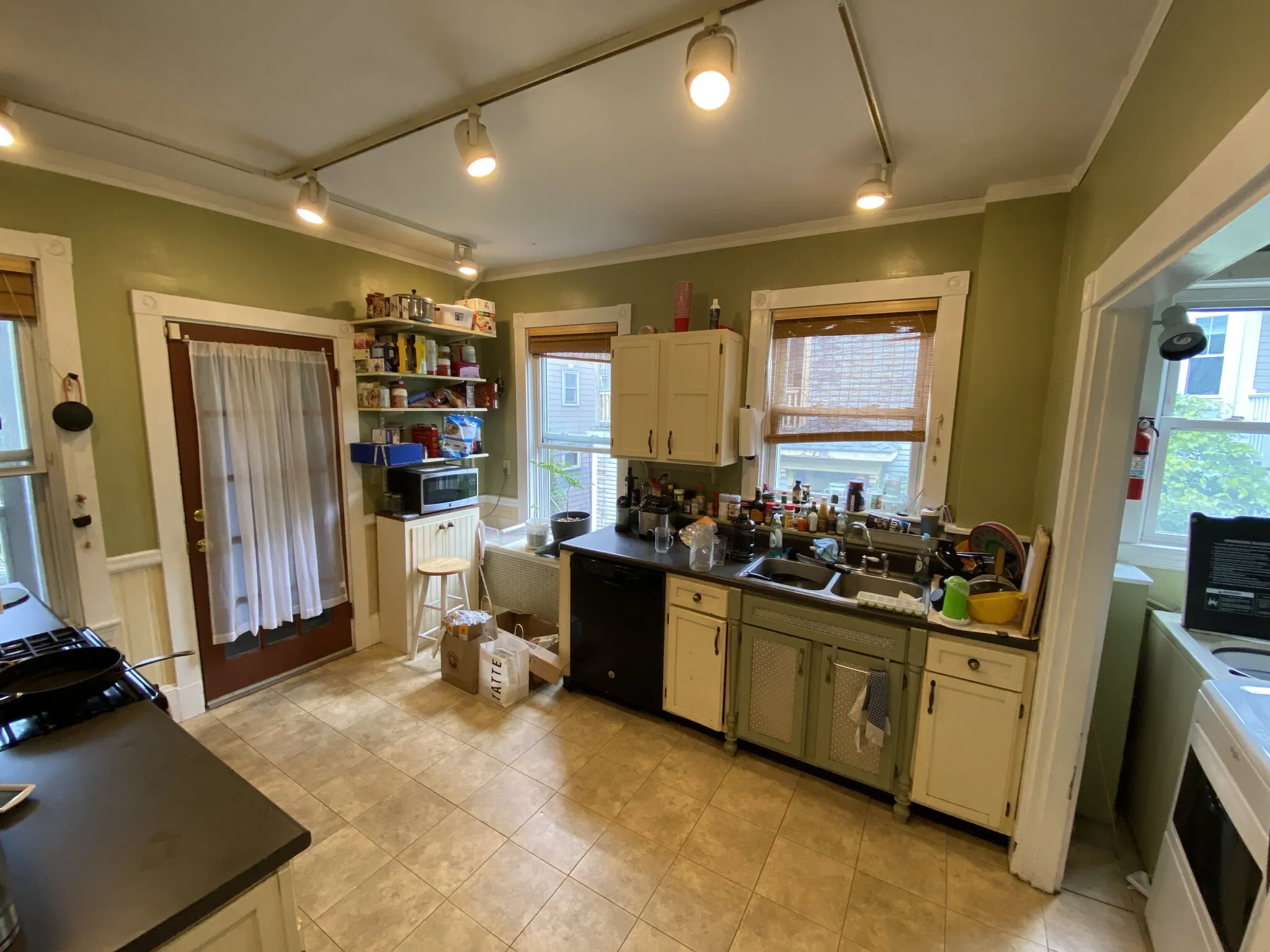 12 Oswald St, Mission Hill