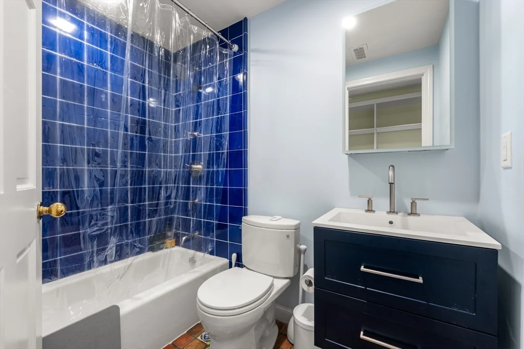 14 Craigie St, West Cambridge