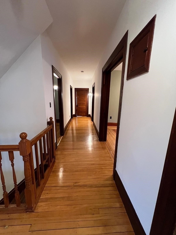 256 Maple St, Fall River