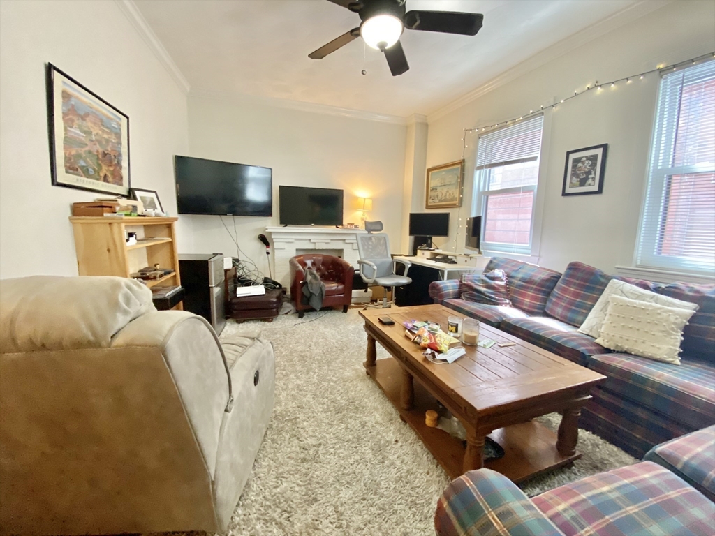 155 Salem St, North End