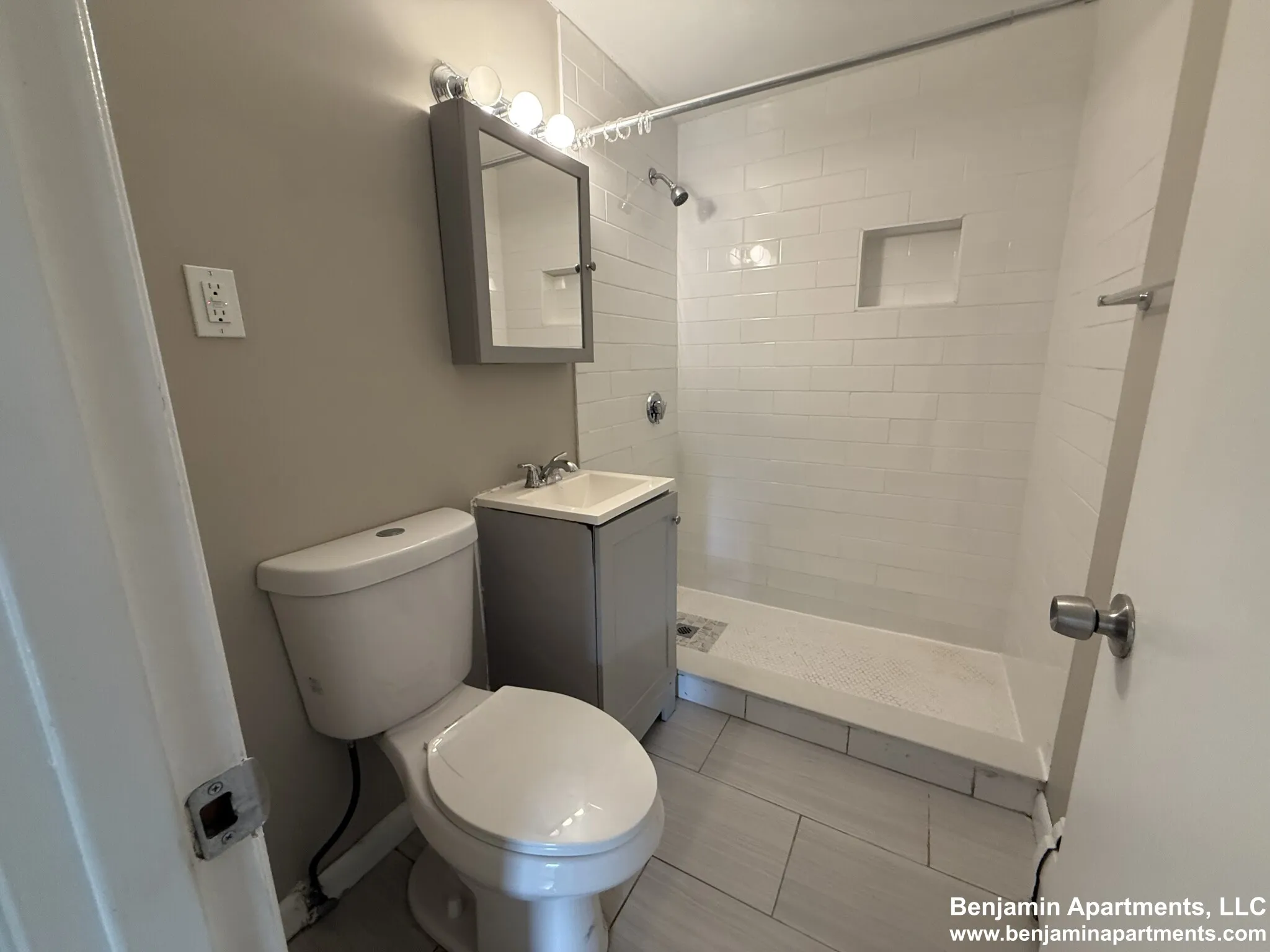 50 Evergreen St, Jamaica Plain