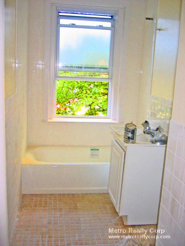 89 Strathmore, Brighton