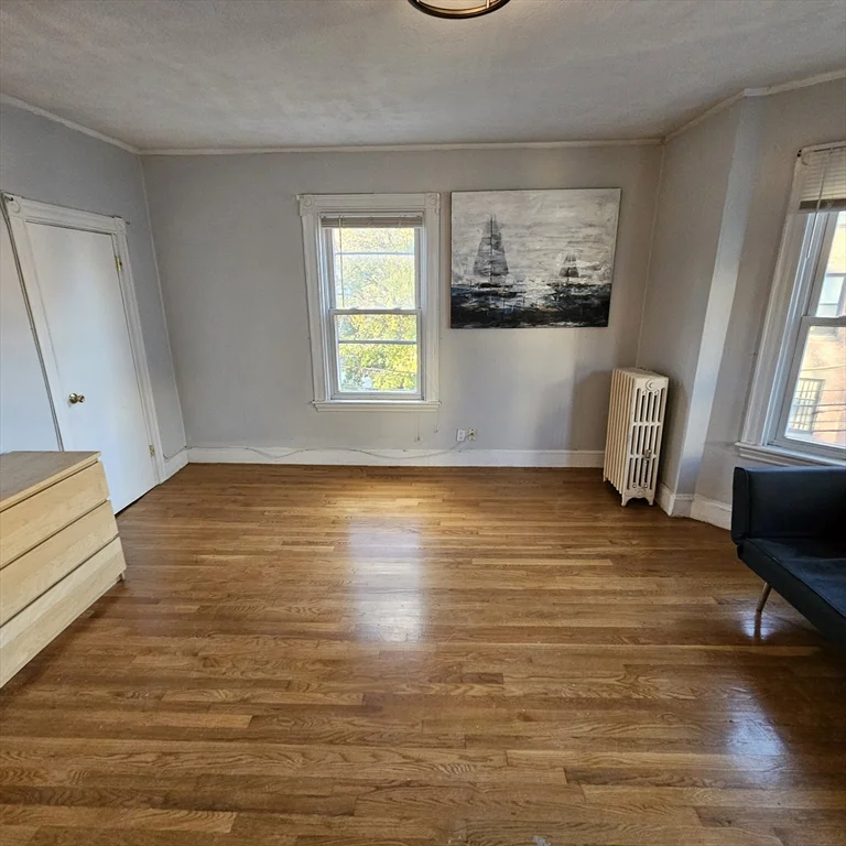 14 Smythe St, Brookline Village