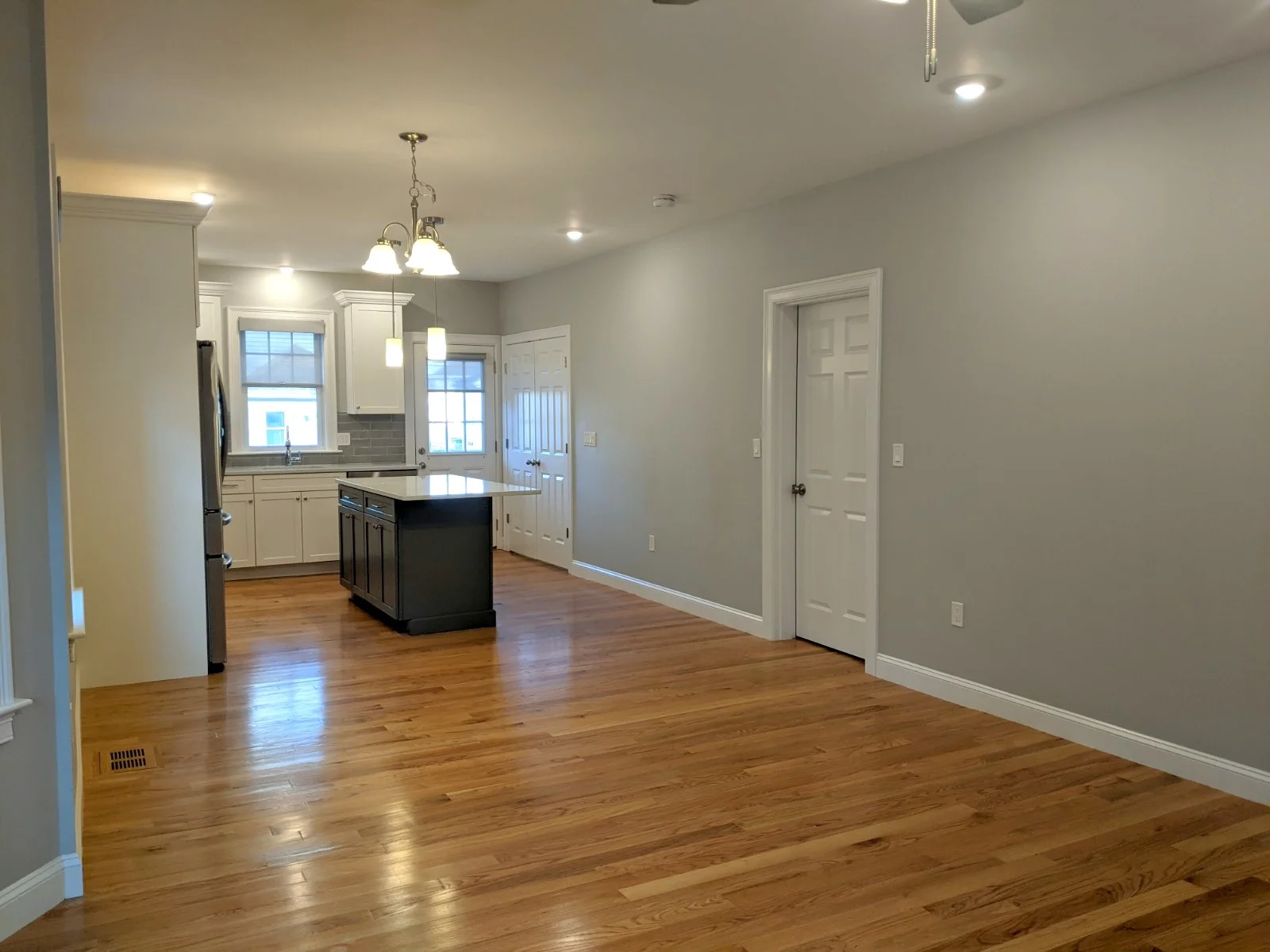 16 Bowen Ave, South Medford