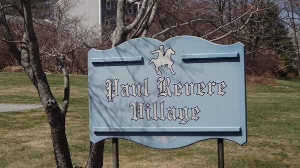 14 Meetinghouse Ln, Millbury