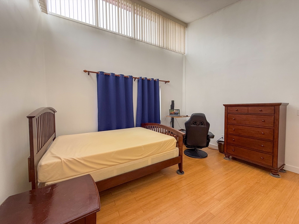 5 Avondale Ave, Billerica