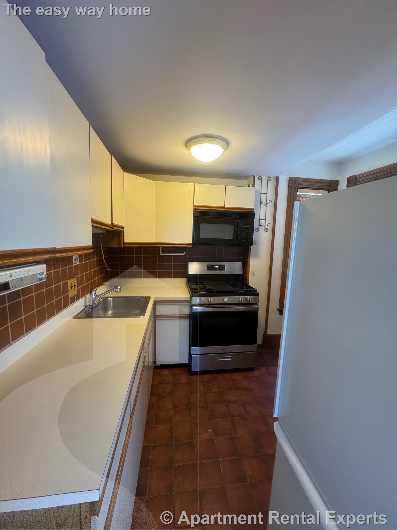 94 College Ave, Davis Square