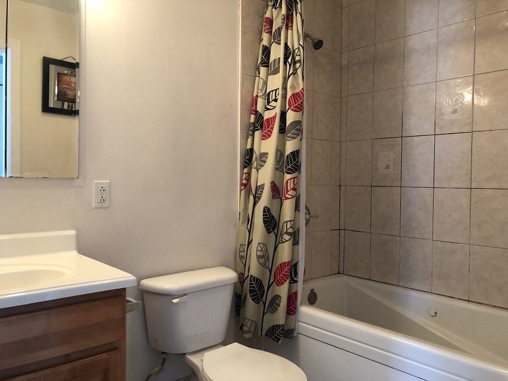 39 Magazine St, Roxbury