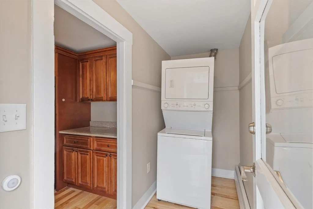 20 School St, Jackson Square