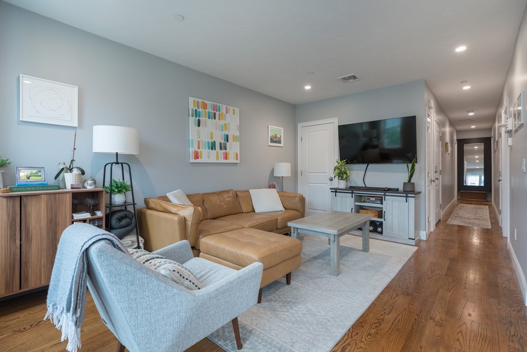 194 K St, South Boston