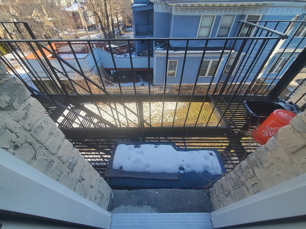 14 Abbottsford, Roxbury