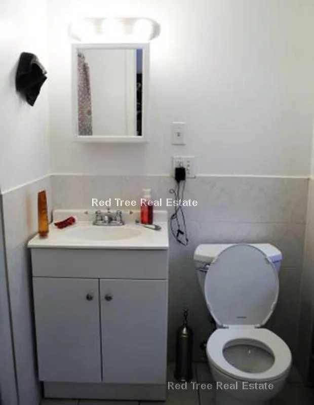 42 Kirkwood Rd, Brighton
