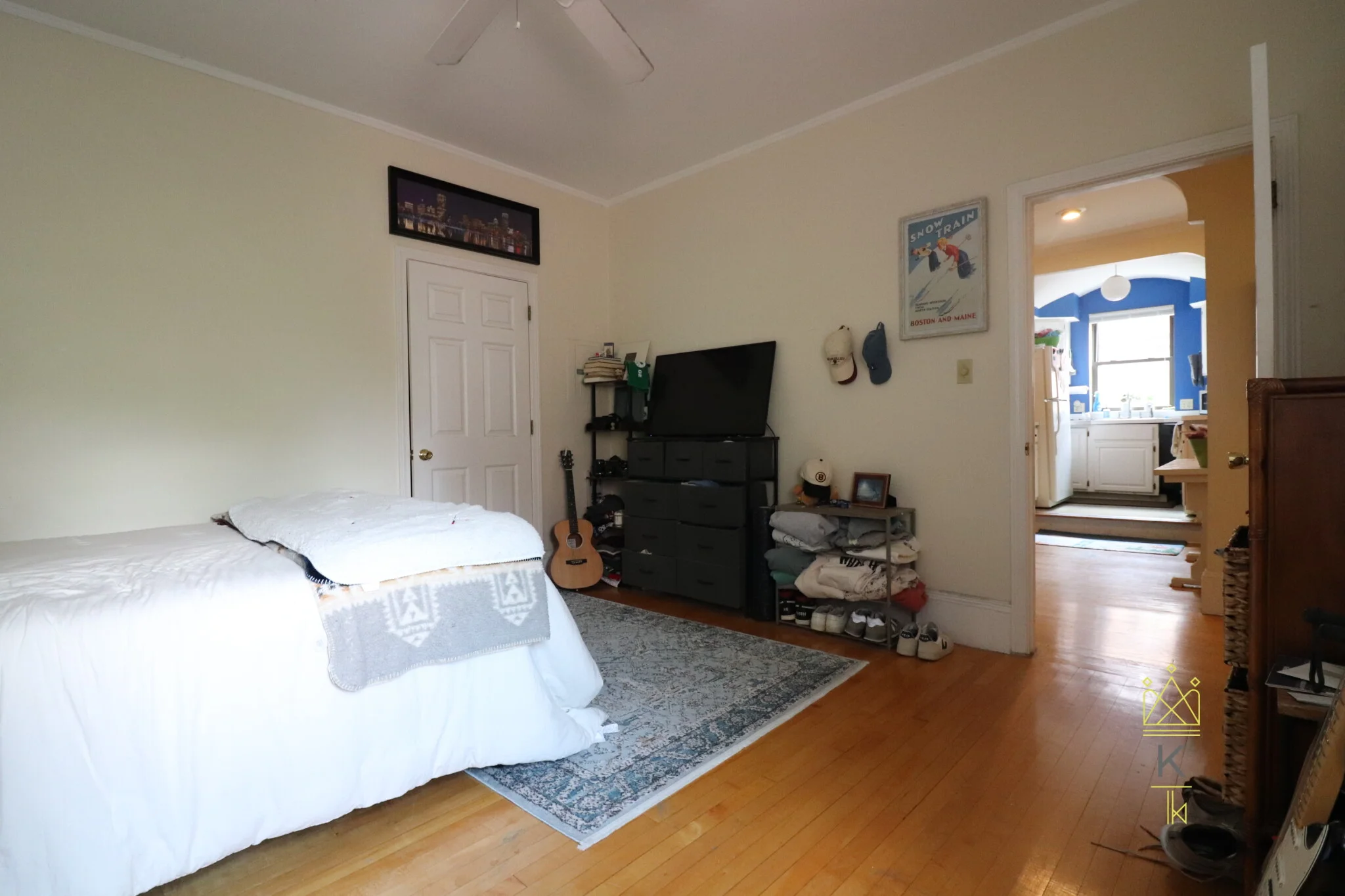 1090 Beacon St, Brookline