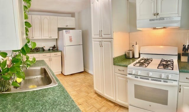 69 Castle Rd, Nahant