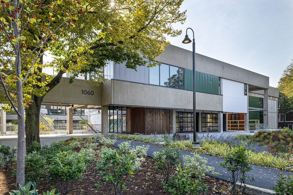 1060 Broadway, Teele Square