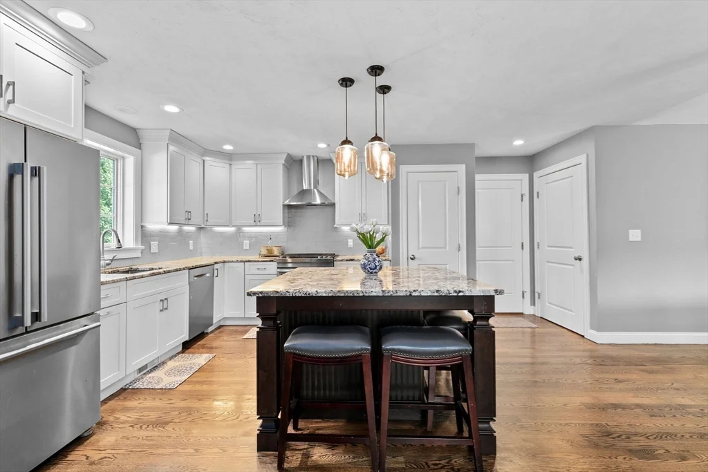 21 Pasture Brook Rd, Attleboro