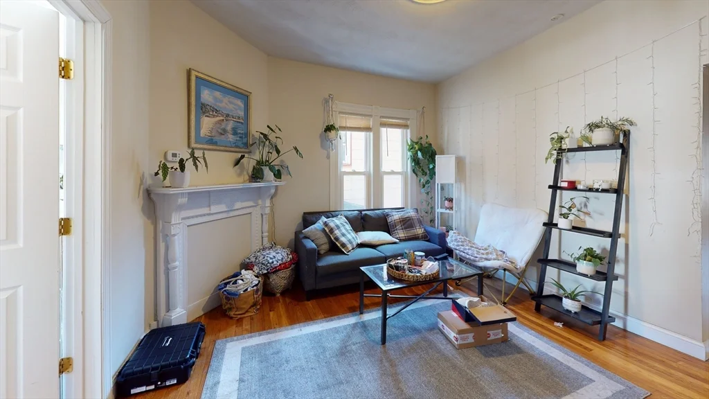 27 Falcon, Eagle Hill