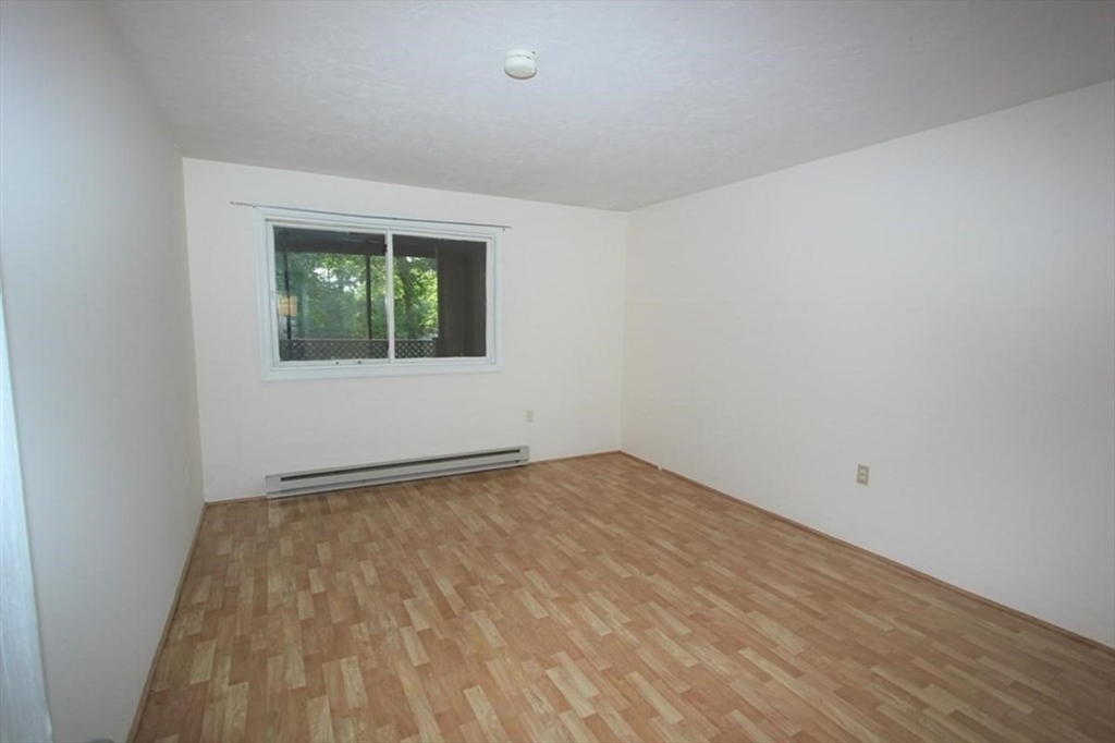 76 Highwood Dr, Franklin