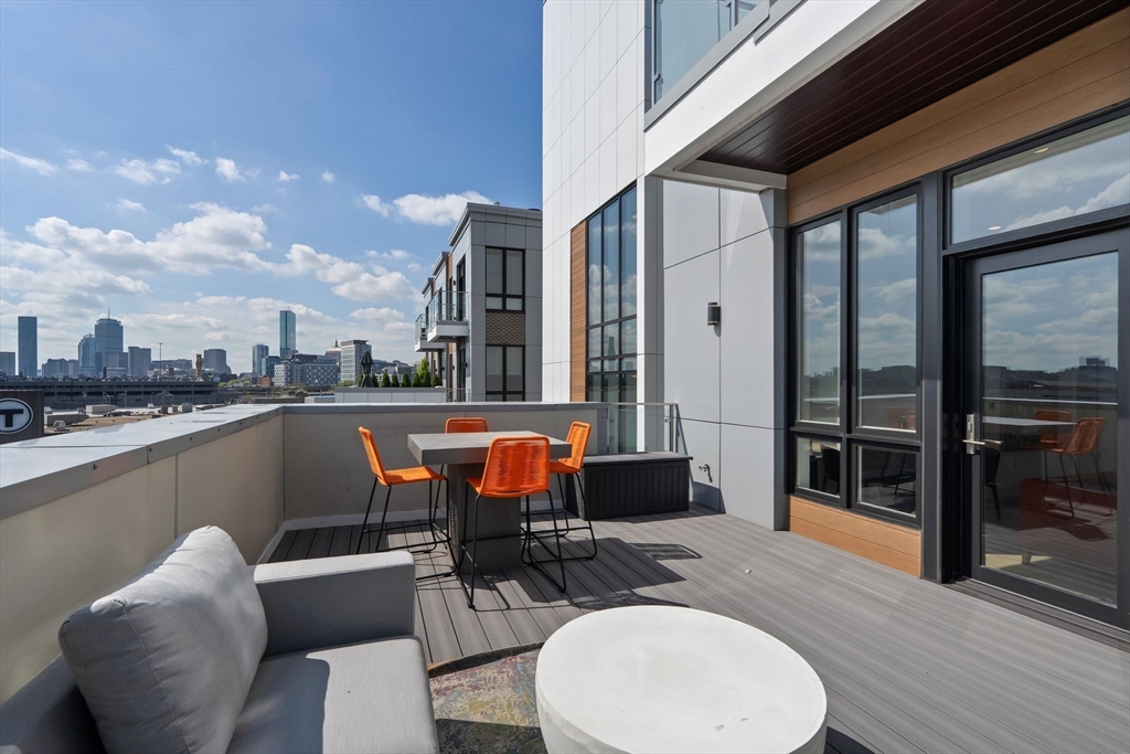 20 W 5th, South Boston